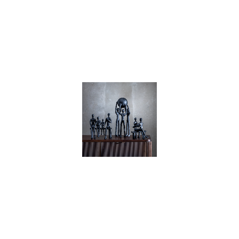 FIGURE FAMILLE. NOIR. ALUMINUM 20 X 11 X 24 CM